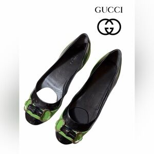 Gucci Women's Black and Green Flats